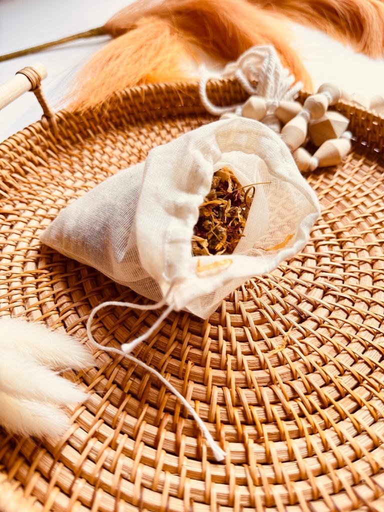 Tranquil Bloom – Herbal Bath Tea Soak