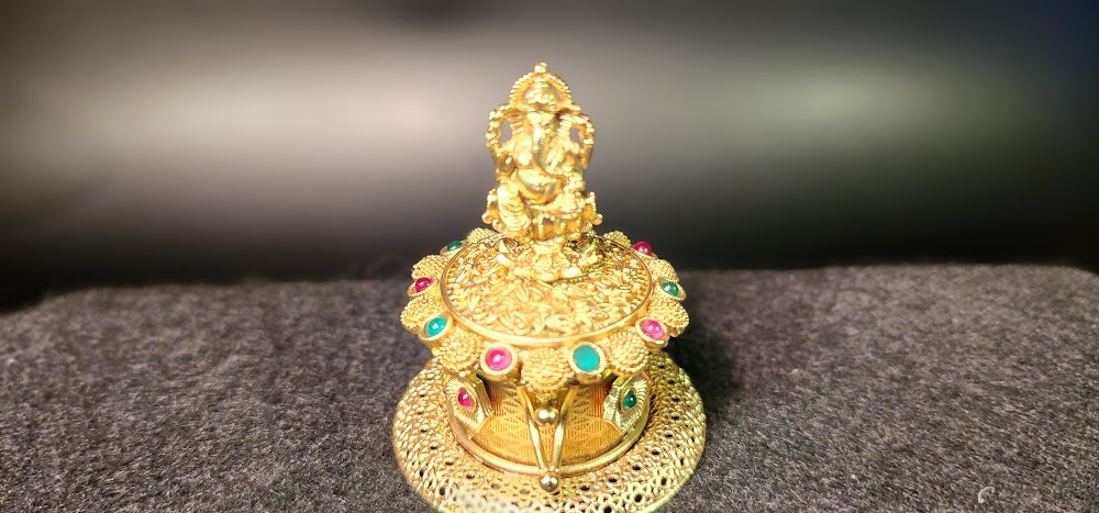 Ganapathy Saffron Box Designer Style | Traditional Idol