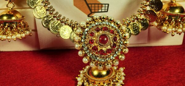 Necklaces Set Antique Coin Style High Gold Polish  Pendant and Jimikki
