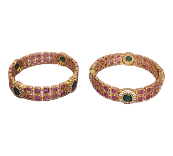 Bangles Set High Gold Polish and Stones Antique Style
